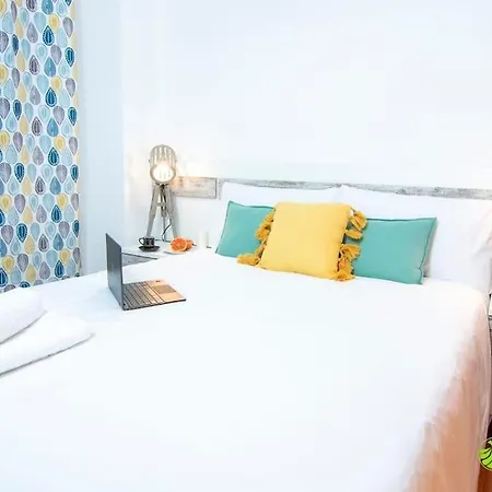 Large Complete Apartment, In The Center With Balcony Saint-Jacques-de-Compostelle Extérieur photo