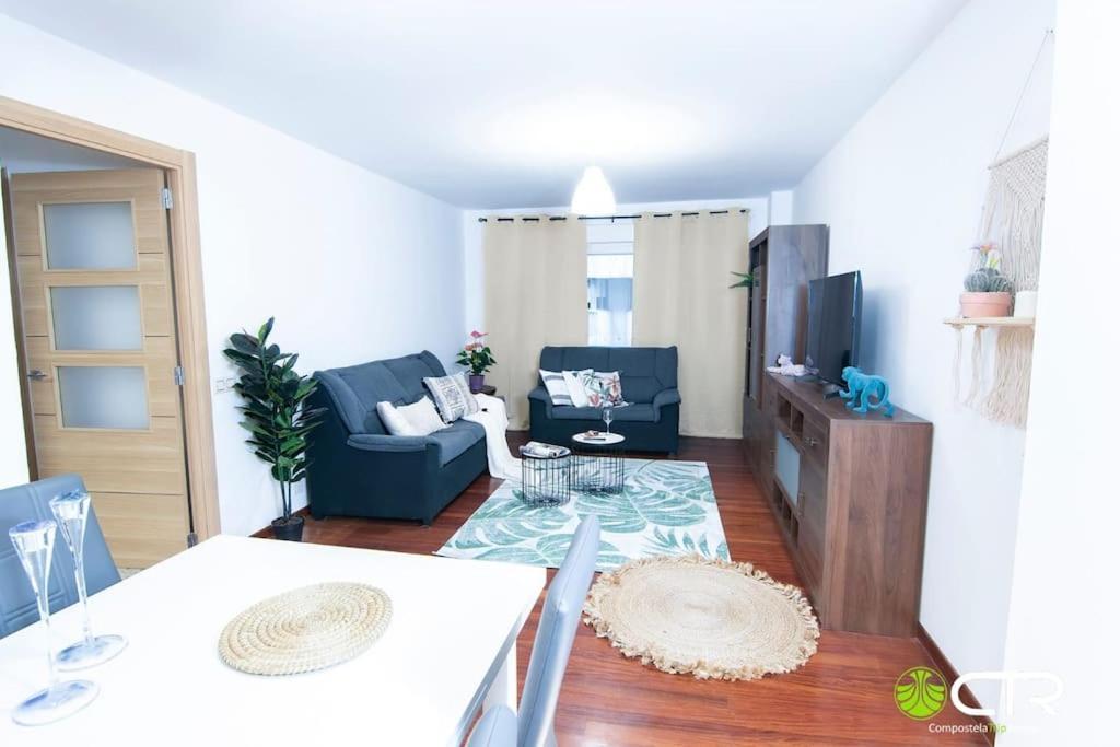 Large Complete Apartment, In The Center With Balcony * Santiago de Compostella